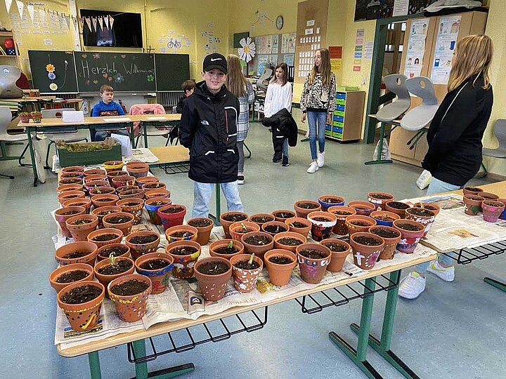 Schulfest „Die Grundschule im Rot blüht auf “