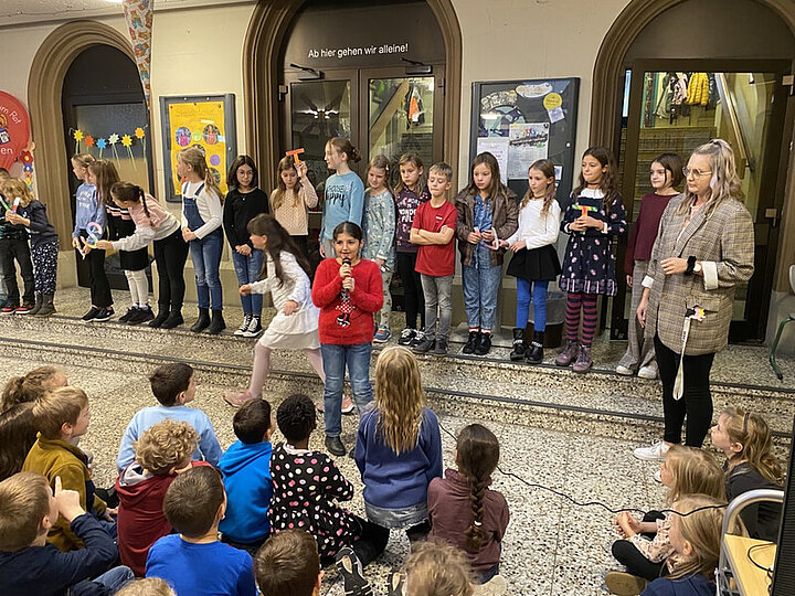 Frederickwoche an der Grundschule im Rot