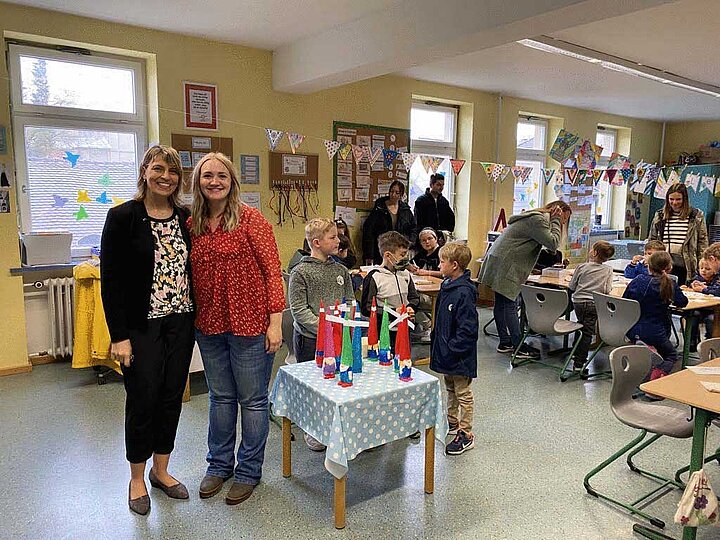 Schulfest „Die Grundschule im Rot blüht auf “