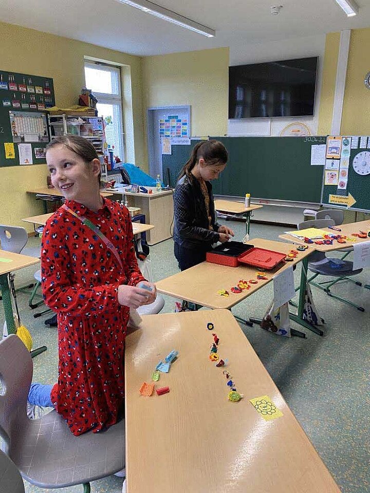 Schulfest „Die Grundschule im Rot blüht auf “